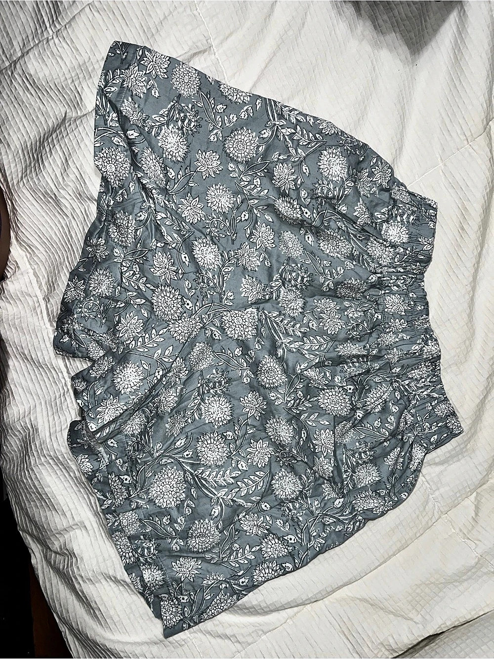 Tuckernuck Dahlia Jane Tennis Short Blue & White Like New